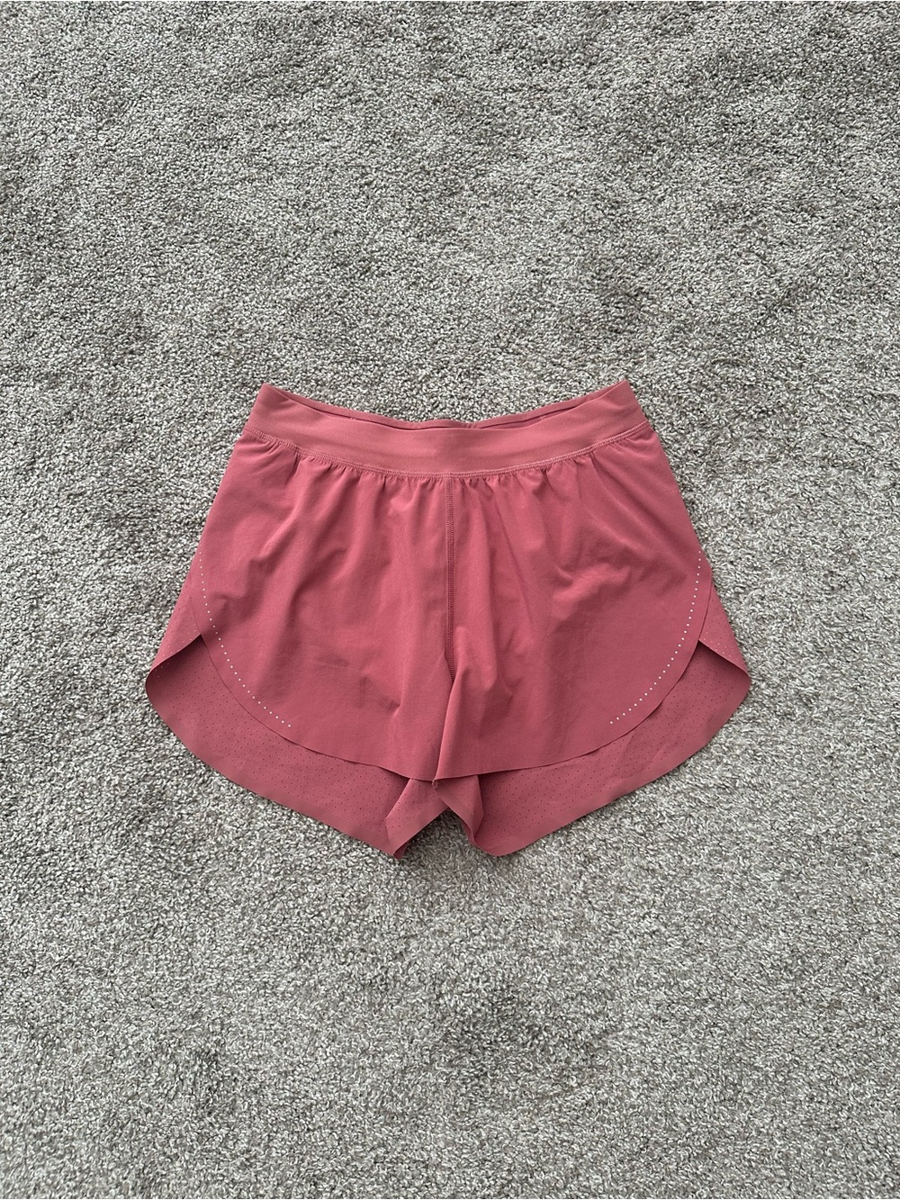lululemon find your pace shorts - cherry tint